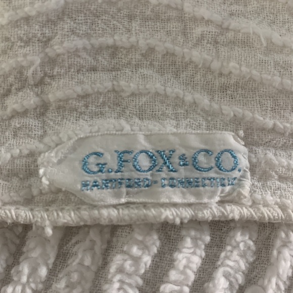 Vintage chenille baby bedspread with animal and floral motifs. - Picture 5 of 8